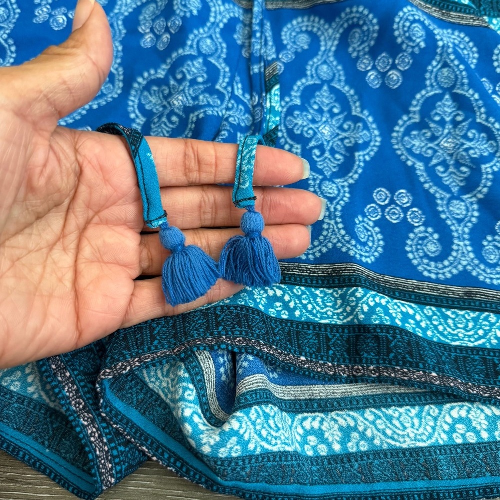 Ann Taylor Pattern Bohemian Tasseled Shorts Blue Size Medium Pattern Batik Gypsy - Picture 4 of 9